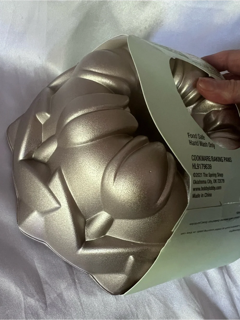 The Spring Shop Gold Tulip Pan - Decorative Bundt Mold